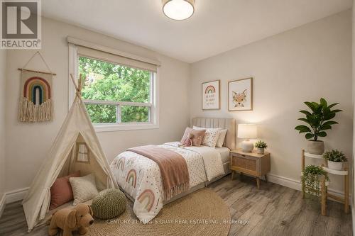176 Felix Road, Richmond Hill, ON - Indoor Photo Showing Bedroom