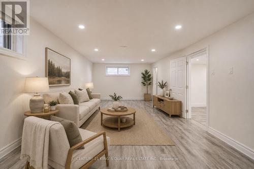 176 Felix Road, Richmond Hill, ON - Indoor