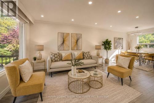176 Felix Road, Richmond Hill, ON - Indoor Photo Showing Living Room