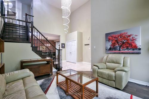Impressive statement lighting! - 20 Falcon Crescent, Barrie, ON - Indoor