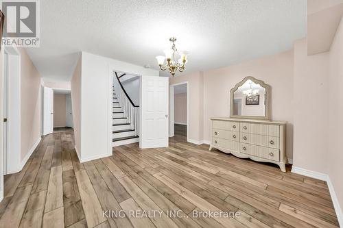 2606 Ambercroft Trail, Mississauga, ON - Indoor Photo Showing Other Room