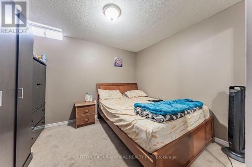162 Bighorn Crescent, Brampton, ON - Indoor Photo Showing Bedroom