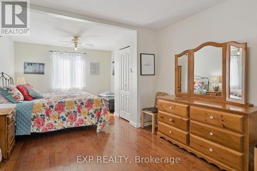 3 - 1378 Three Mile Lake Road, Muskoka Lakes (Watt), ON - Indoor Photo Showing Bedroom