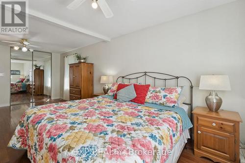 3 - 1378 Three Mile Lake Road, Muskoka Lakes (Watt), ON - Indoor Photo Showing Bedroom