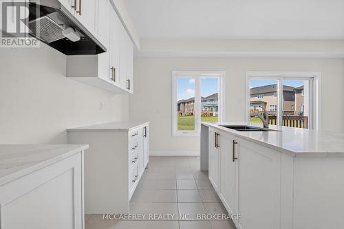 117 Windermere Boulevard, Loyalist (Bath), ON - Indoor Photo Showing Kitchen