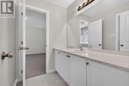 117 Windermere Boulevard, Loyalist (Bath), ON - Indoor Photo Showing Bathroom