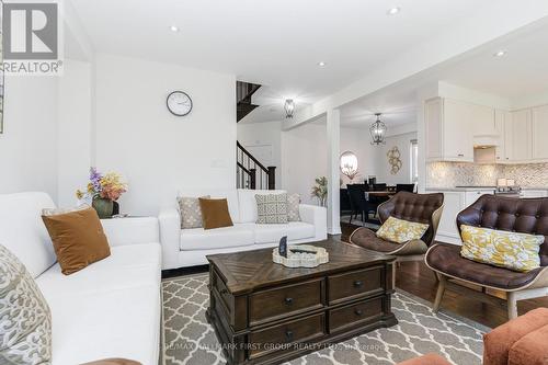 15 Hesham Drive, Whitby, ON - Indoor Photo Showing Living Room