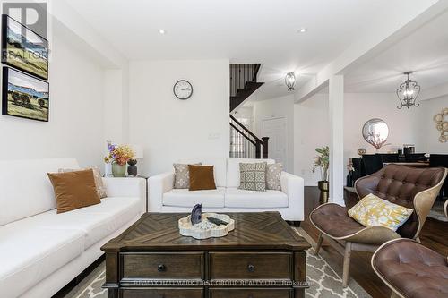 15 Hesham Drive, Whitby, ON - Indoor Photo Showing Living Room