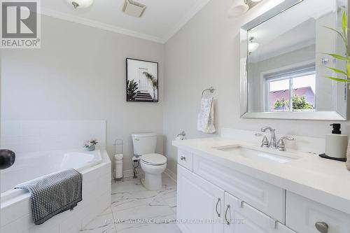 15 Hesham Drive, Whitby, ON - Indoor Photo Showing Bathroom