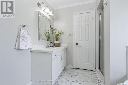15 Hesham Drive, Whitby, ON - Indoor Photo Showing Bathroom