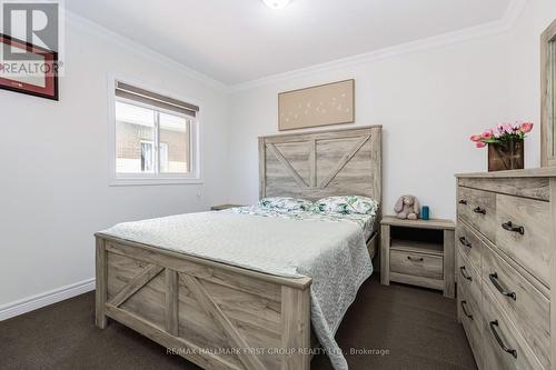 15 Hesham Drive, Whitby, ON - Indoor Photo Showing Bedroom