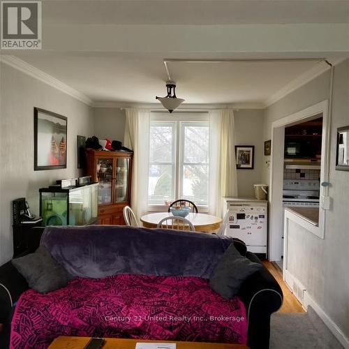 42 Harcourt Street, Port Hope, ON - Indoor Photo Showing Bedroom