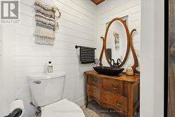 bunkie 2 pc washroom - 