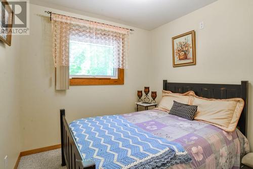 1887 Ellis Road, Severn (Coldwater), ON - Indoor Photo Showing Bedroom