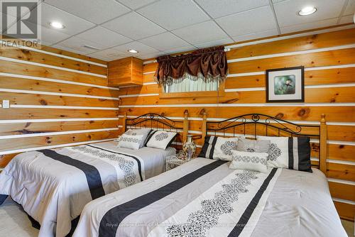 1887 Ellis Road, Severn (Coldwater), ON - Indoor Photo Showing Bedroom
