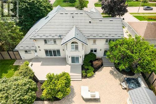 44 St Andrew'S Drive, Brantford, ON - Outdoor
