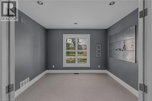 Room with gray walls, light carpet, and recessed lighting - 44 St Andrew'S Drive, Brantford, ON - Indoor Photo Showing Other Room