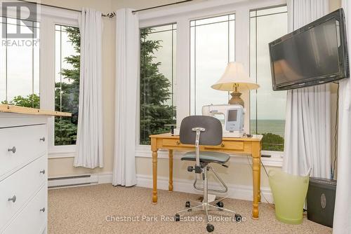 Beautiful studio - 133 Lakeshore Road E, Blue Mountains, ON - Indoor Photo Showing Office