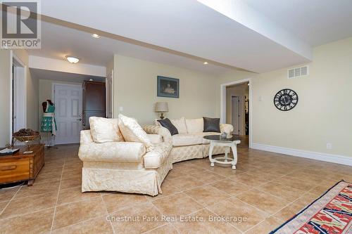 Heated floors! - 133 Lakeshore Road E, Blue Mountains, ON - Indoor Photo Showing Living Room