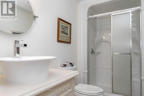 133 Lakeshore Road E, Blue Mountains, ON - Indoor Photo Showing Bathroom