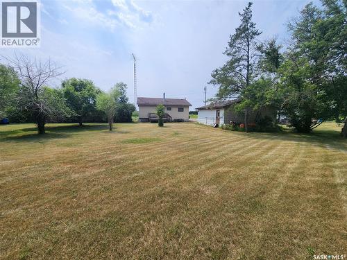 215 Menzies Street, North Portal, SK - Outdoor