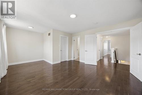 132 Banting Crescent, Essa, ON - Indoor Photo Showing Other Room