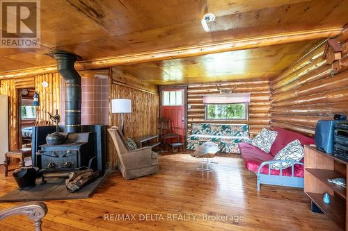 48 Crosby Trail, Whitewater Region, ON - Indoor