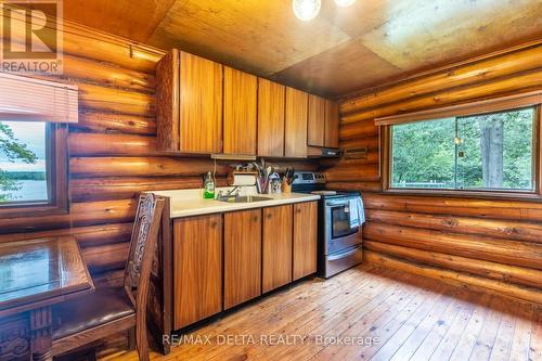 48 Crosby Trail, Whitewater Region, ON - Indoor Photo Showing Kitchen