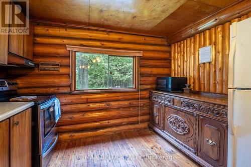48 Crosby Trail, Whitewater Region, ON - Indoor Photo Showing Other Room