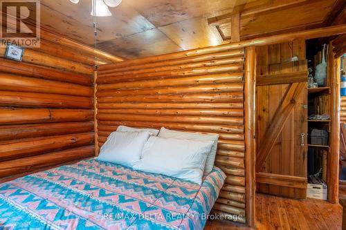 48 Crosby Trail, Whitewater Region, ON - Indoor Photo Showing Bedroom