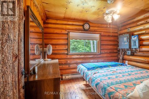 48 Crosby Trail, Whitewater Region, ON - Indoor Photo Showing Bedroom