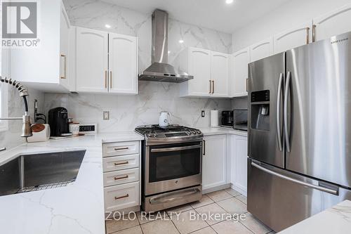 1911 Swan Street, Innisfil, ON - Indoor Photo Showing Kitchen With Stainless Steel Kitchen