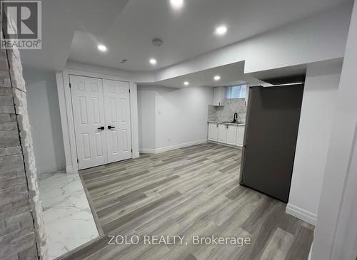 1911 Swan Street, Innisfil, ON - Indoor Photo Showing Other Room