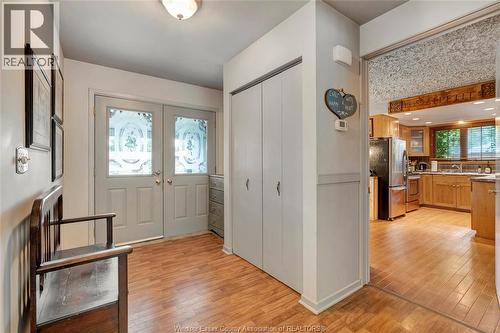 1335 Laurier Drive, Lasalle, ON - Indoor