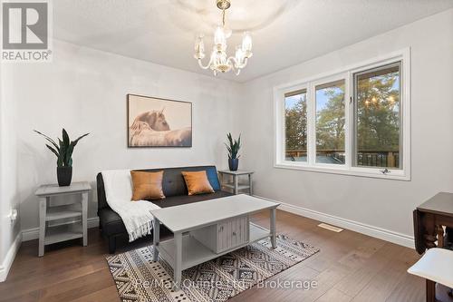 310 Bridge Street W, Belleville (Belleville Ward), ON - Indoor