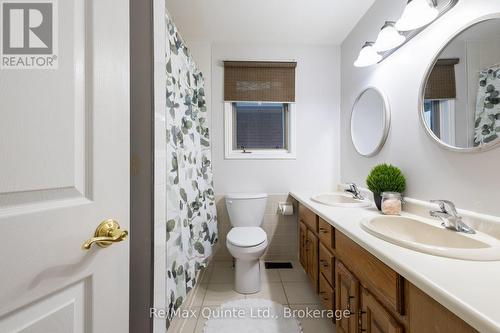 310 Bridge Street W, Belleville (Belleville Ward), ON - Indoor Photo Showing Bathroom