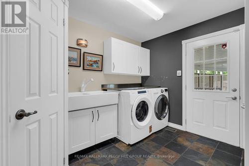 3644 Shadow Creek Road, Severn, ON - Indoor Photo Showing Laundry Room