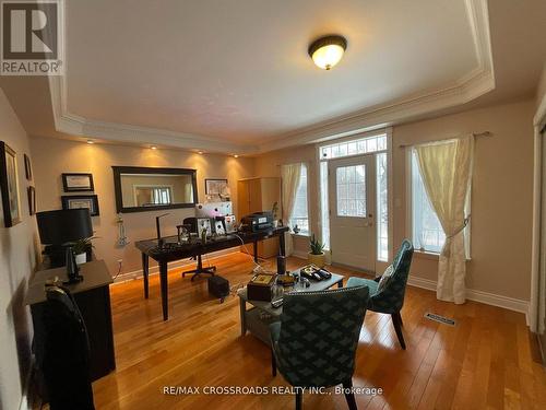 129 Lakeland Crescent, Richmond Hill, ON - Indoor Photo Showing Dining Room