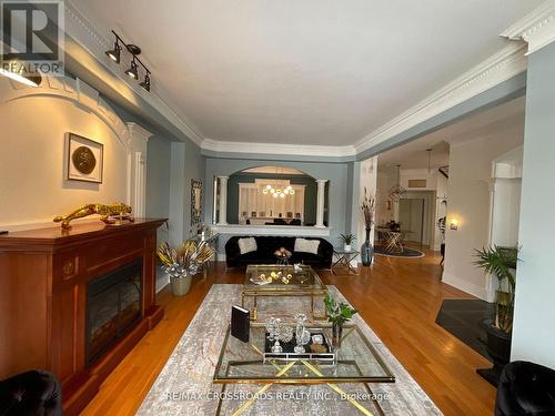 129 Lakeland Crescent, Richmond Hill, ON - Indoor Photo Showing Living Room With Fireplace