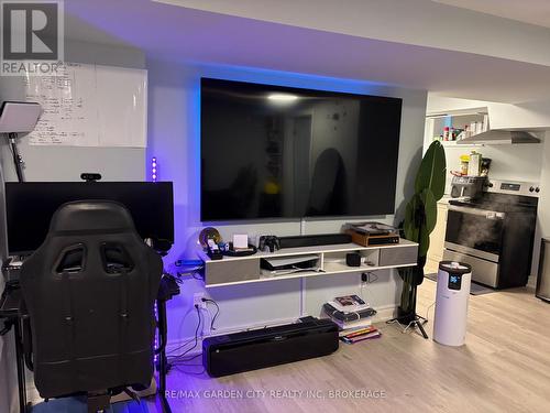 33 Bounty Avenue, Thorold (Rolling Meadows), ON - Indoor