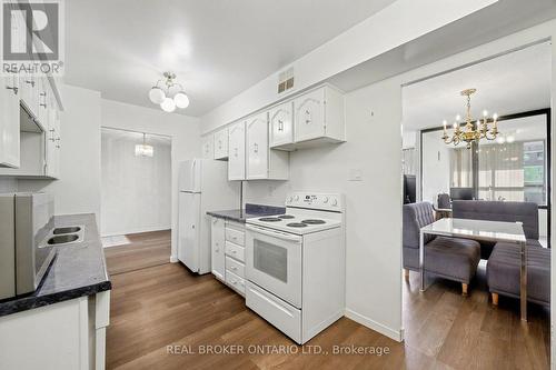 100 Canyon Avenue, Toronto, ON - Indoor Photo Showing Kitchen