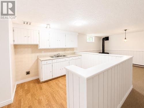 164 Palace, Sault Ste. Marie, ON - Indoor Photo Showing Kitchen With Double Sink