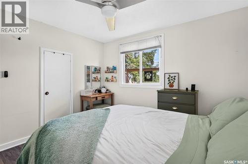1032 Lillooet Street W, Moose Jaw, SK - Indoor Photo Showing Bedroom