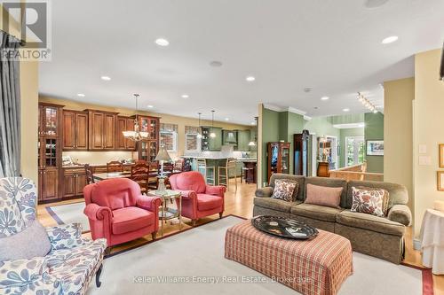 480 Britannia Avenue E, Oshawa (Kedron), ON - Indoor Photo Showing Living Room