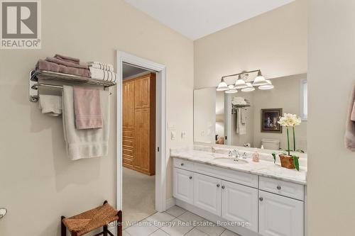 480 Britannia Avenue E, Oshawa (Kedron), ON - Indoor Photo Showing Bathroom