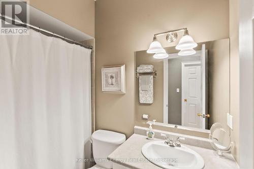480 Britannia Avenue E, Oshawa (Kedron), ON - Indoor Photo Showing Bathroom