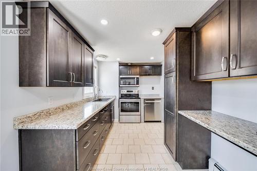 10395 Caledon Court, Windsor, ON - Indoor Photo Showing Kitchen
