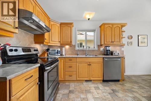 201 Kildonan Avenue Unit# 23, Enderby, BC - Indoor Photo Showing Kitchen With Double Sink