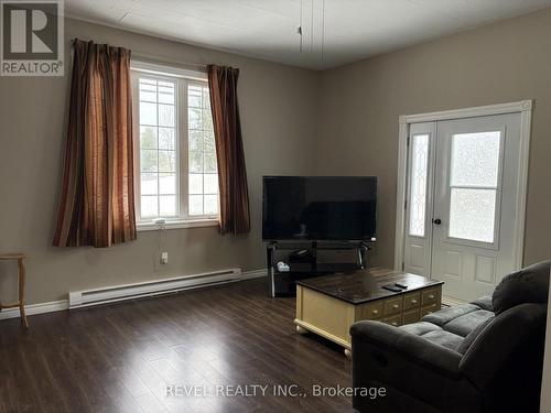 Granny/Nanny Suite - Fauquier - 21 Jacques Avenue, Kapuskasing (Fauquier), ON - Indoor Photo Showing Living Room