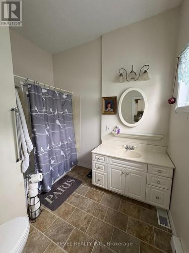 Granny/Nanny Suite - Fauquier - 21 Jacques Avenue, Kapuskasing (Fauquier), ON - Indoor Photo Showing Bathroom